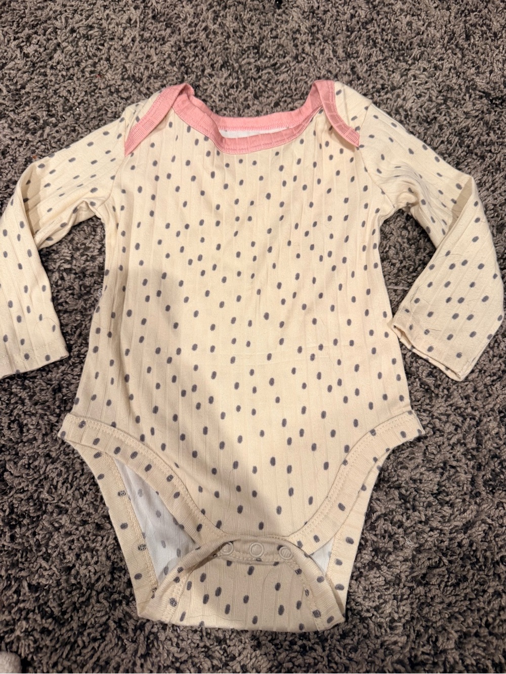 Mini Bean Bamboo feel Long Sleeve Bodysuit with Pink Trim and Gray Dot Pattern